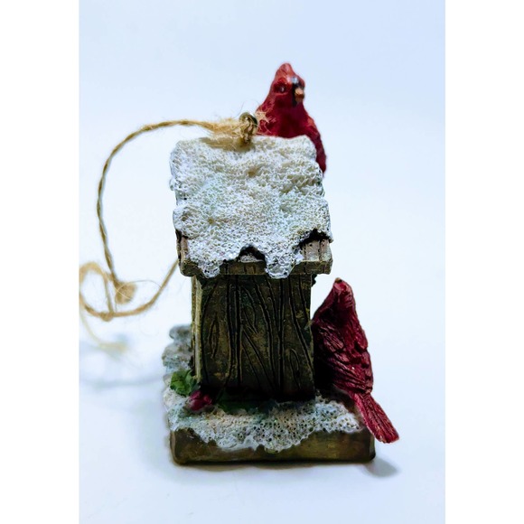 Vintage Resin Cardinals Christmas Tree Birdhouse Ornament Snow Holly Wreath - Picture 3 of 7